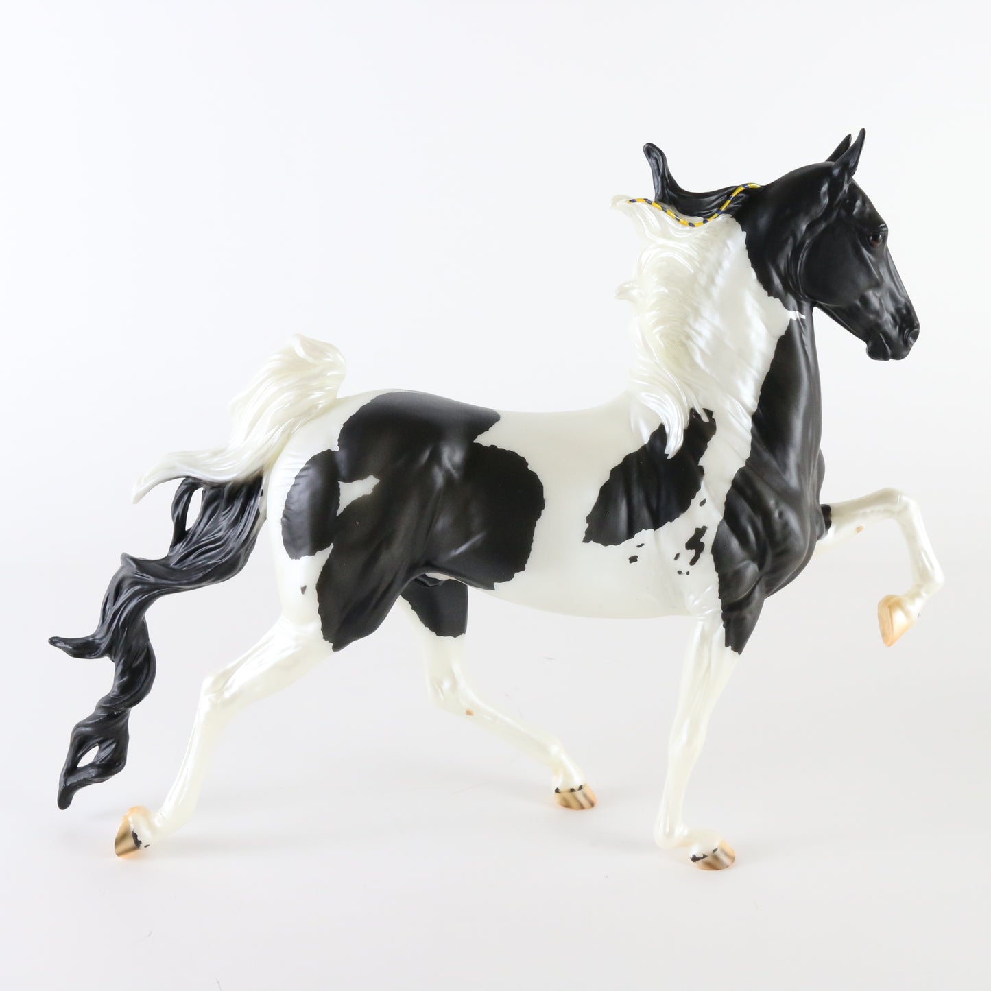 Breyer Stagecoach Surprise Hamilton BF 2023 Black Tobiano Pinto Matte Horse