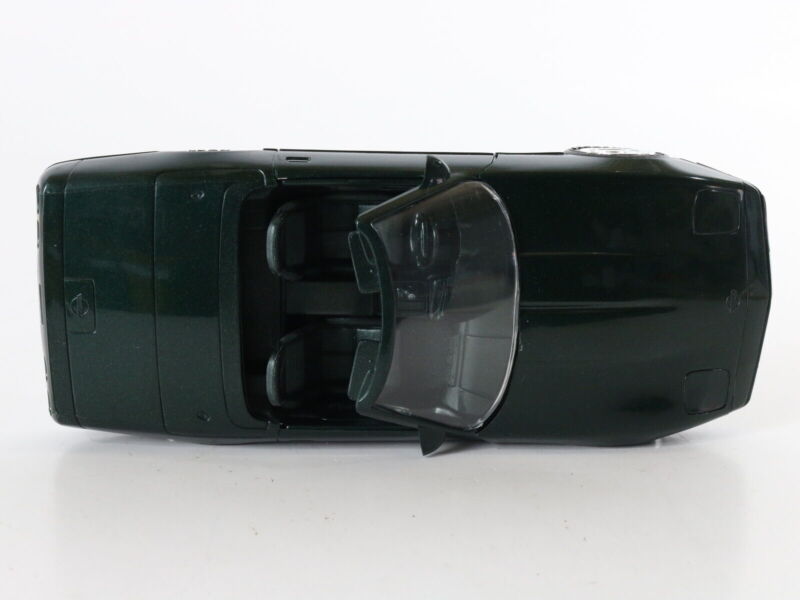 1994 Chevrolet Chevy Corvette Convertible Dark Green AMT ERTL 1:24 Promo Model