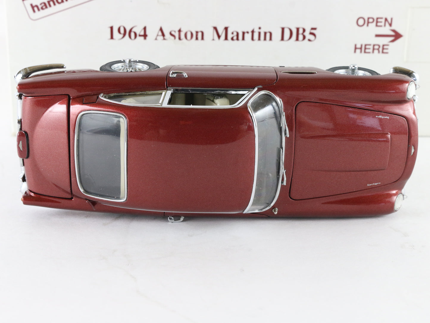 1964 Aston Martin DB5 Red Danbury Mint 1:24 Diecast Model Car