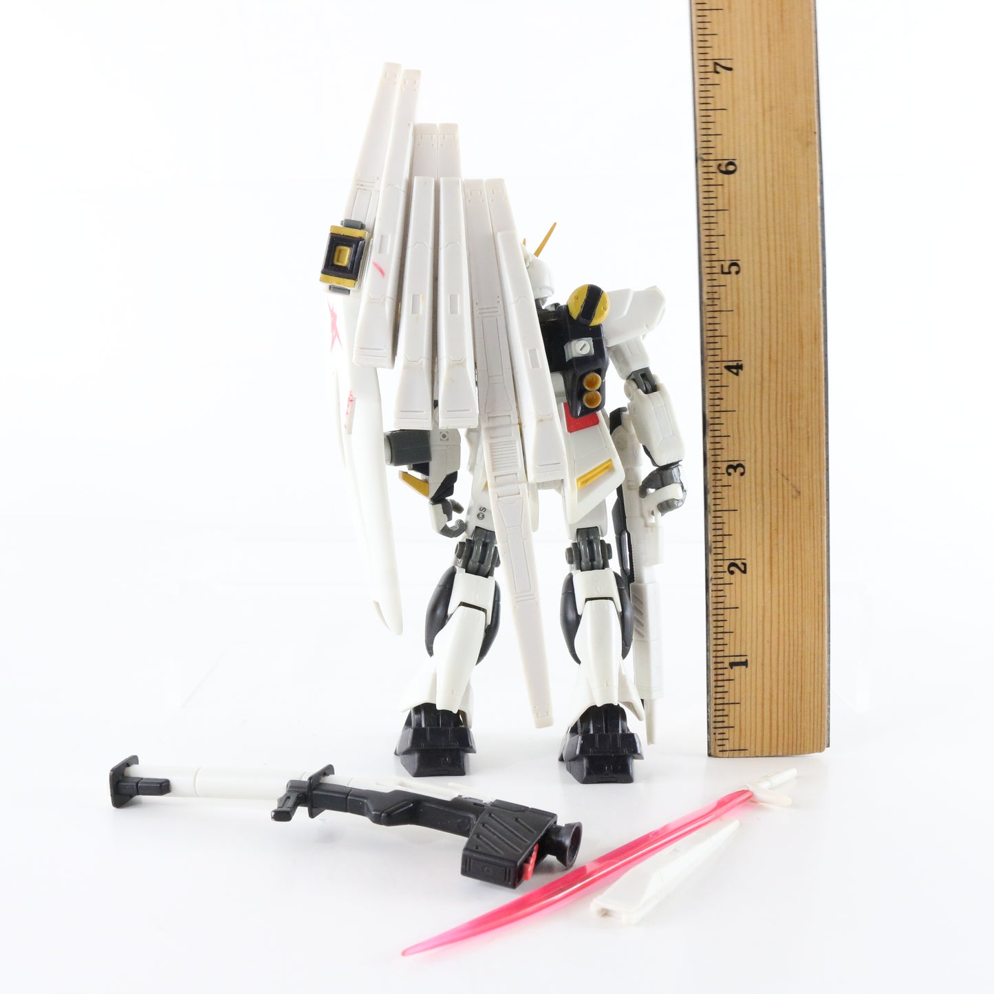 Gundam Mobile Suit Rx-93 Nu Bandai Action Figure W/ Accessories