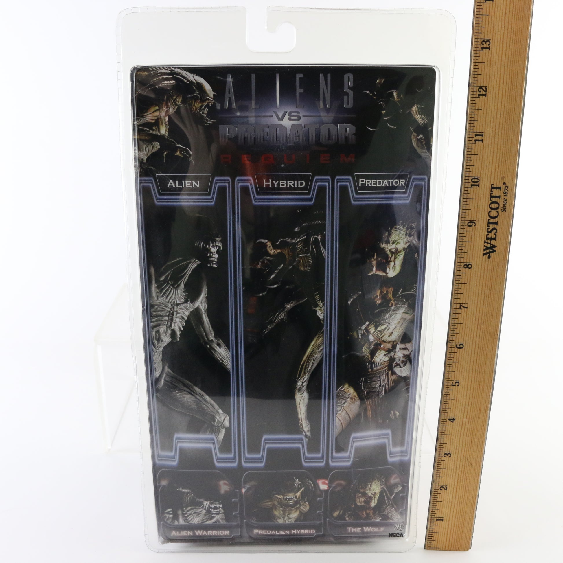 Alien vs. Predator Requiem Hybrid Figure, NECA Reel Toys NIB