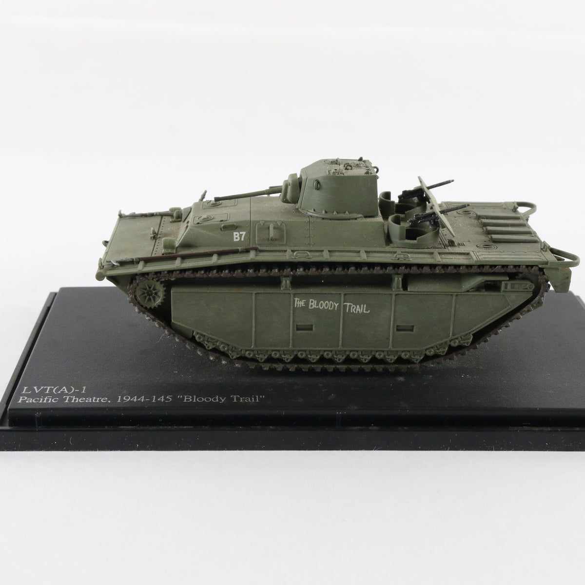 LVT(A)-1 Bloody Trail 1944-45 WW2 Hobby Master 1:72 HG4401 Military Model