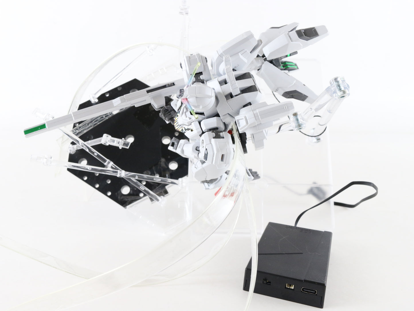 Gundam HG Calibarn Mobile Suit Bandai 1:144 Model Figure W/ Custom Stand