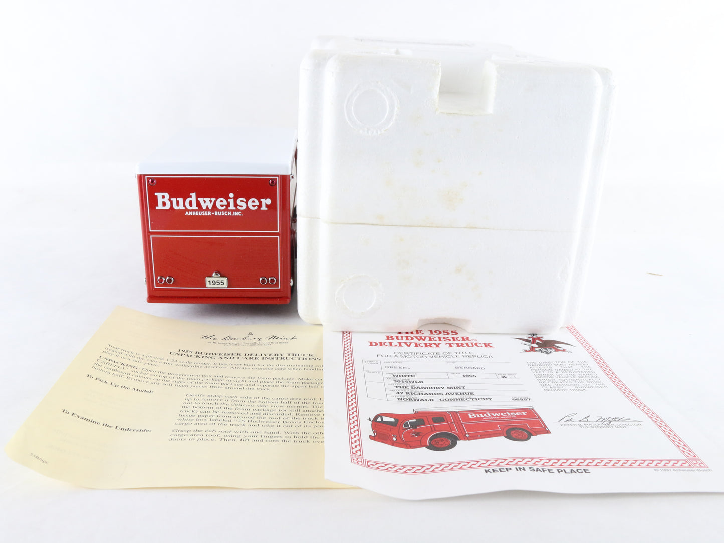 1955 White 3014WLB Budweiser Delivery Truck Red White Danbury Mint 1:24 Diecast
