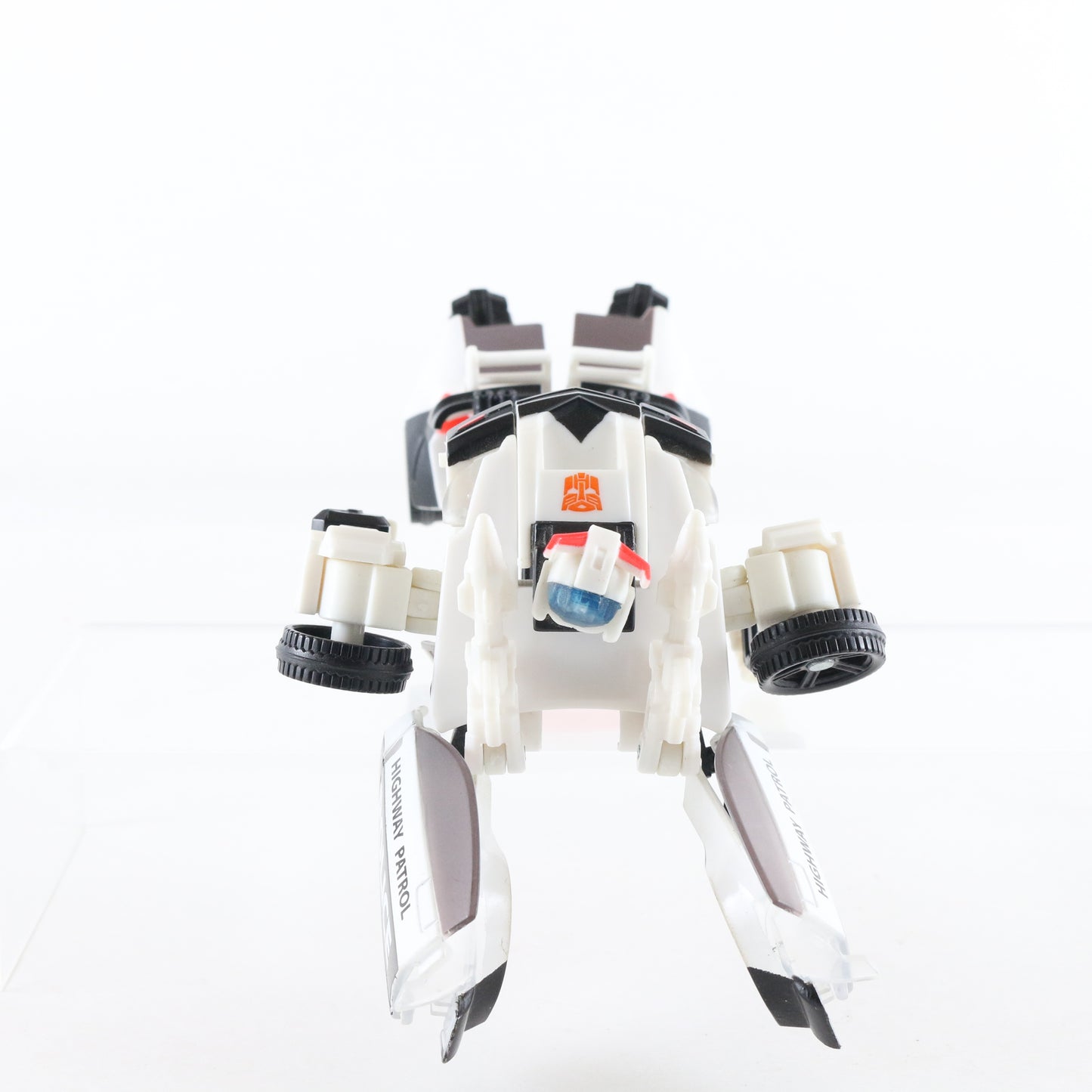 Prowl Autobot Transformers Deluxe Class Highway Patrol Action Figure