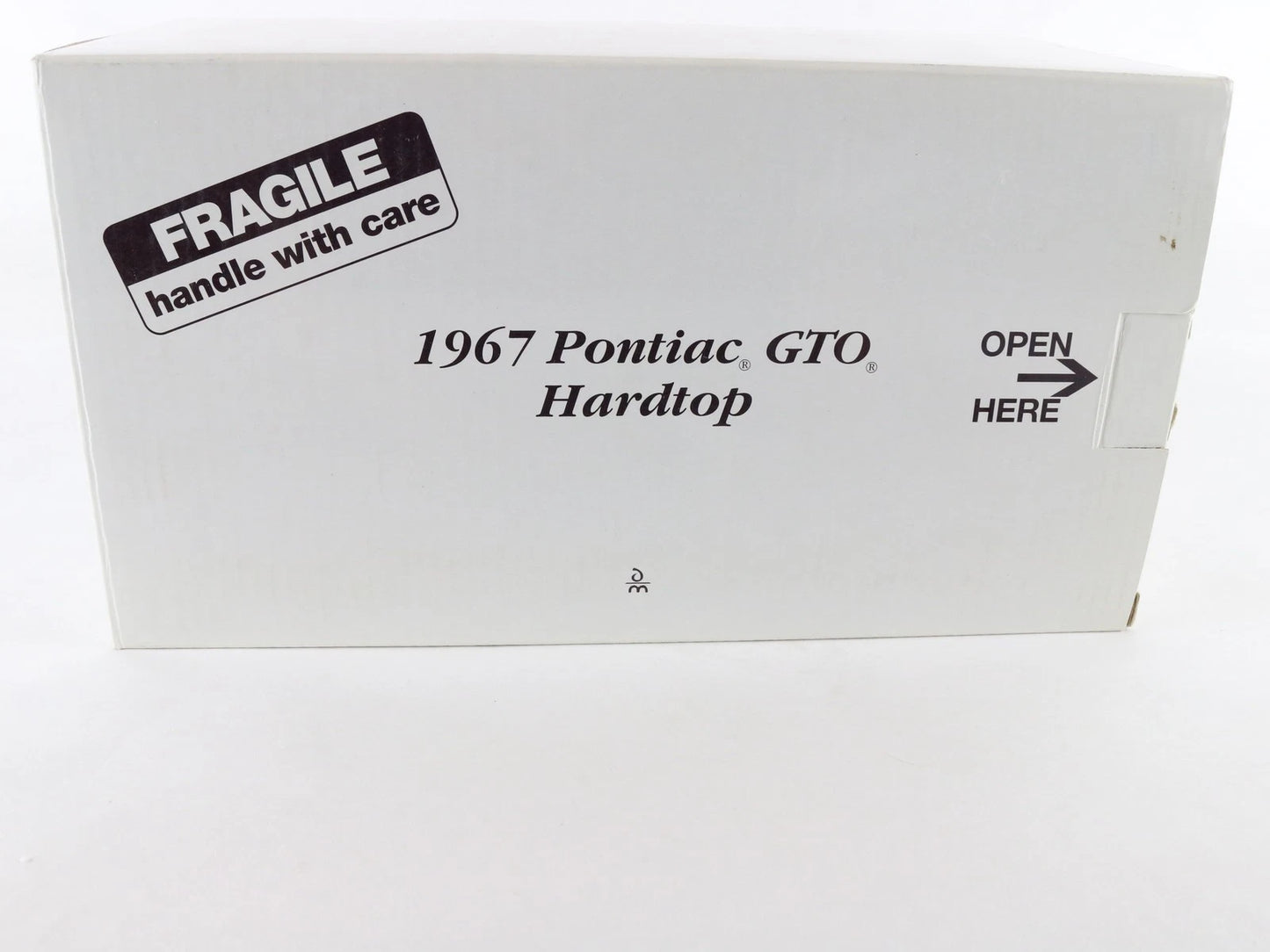 1967 Pontiac GTO Hardtop Dark Purple Danbury Mint 1:24 Diecast Model AS-IS