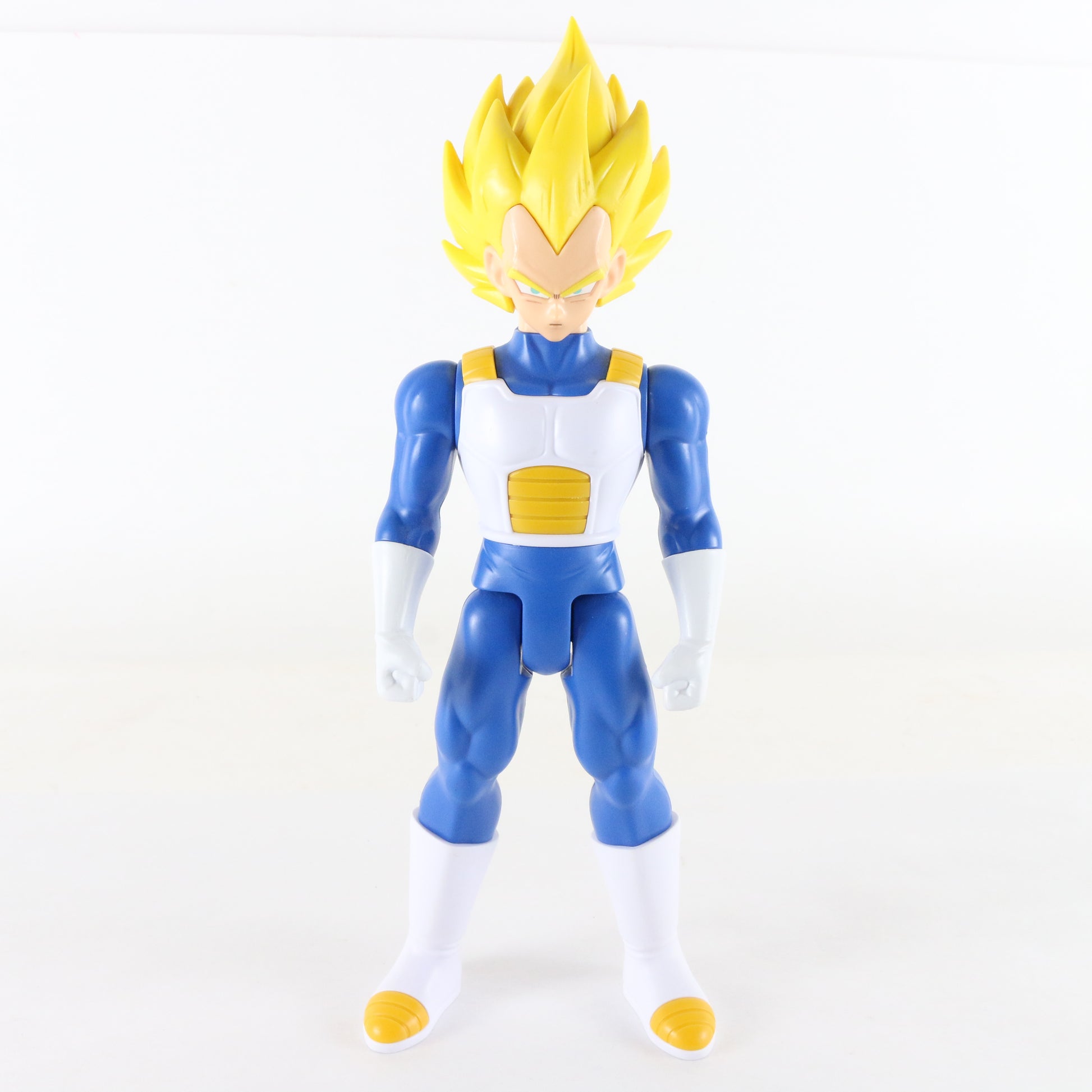 Bandai Namco Dragon Ball Super Limit Breaker Super Saiyan Vegeta 12" Figure