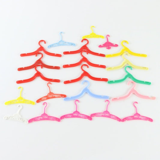 Lot Of 21 Vintage Barbie Plastic Various Size Plastic Hangers Mattel 1960s Mod