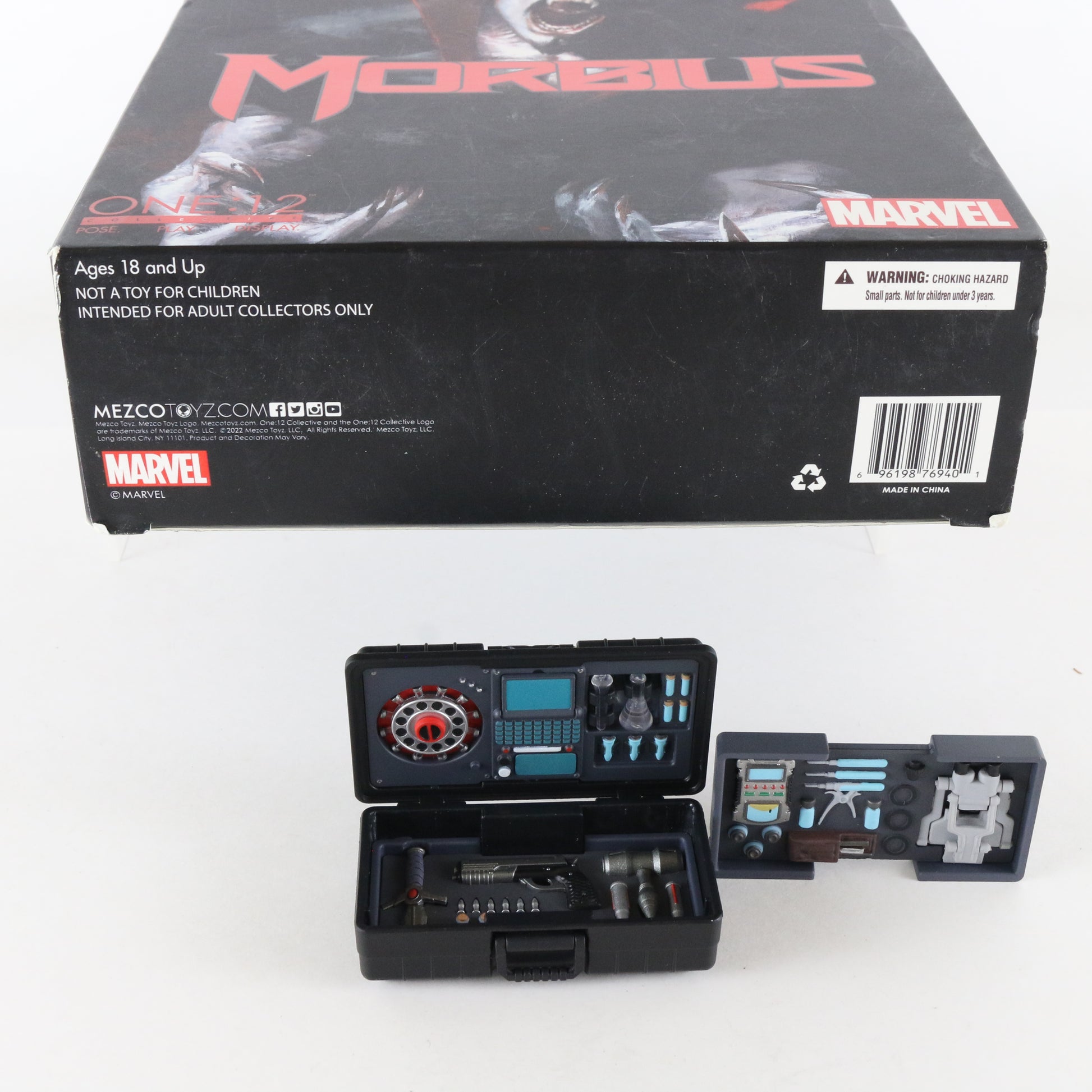 Morbius Marvel Mezco Toys 1:12 One:12 Figure W/ Accessories 76940