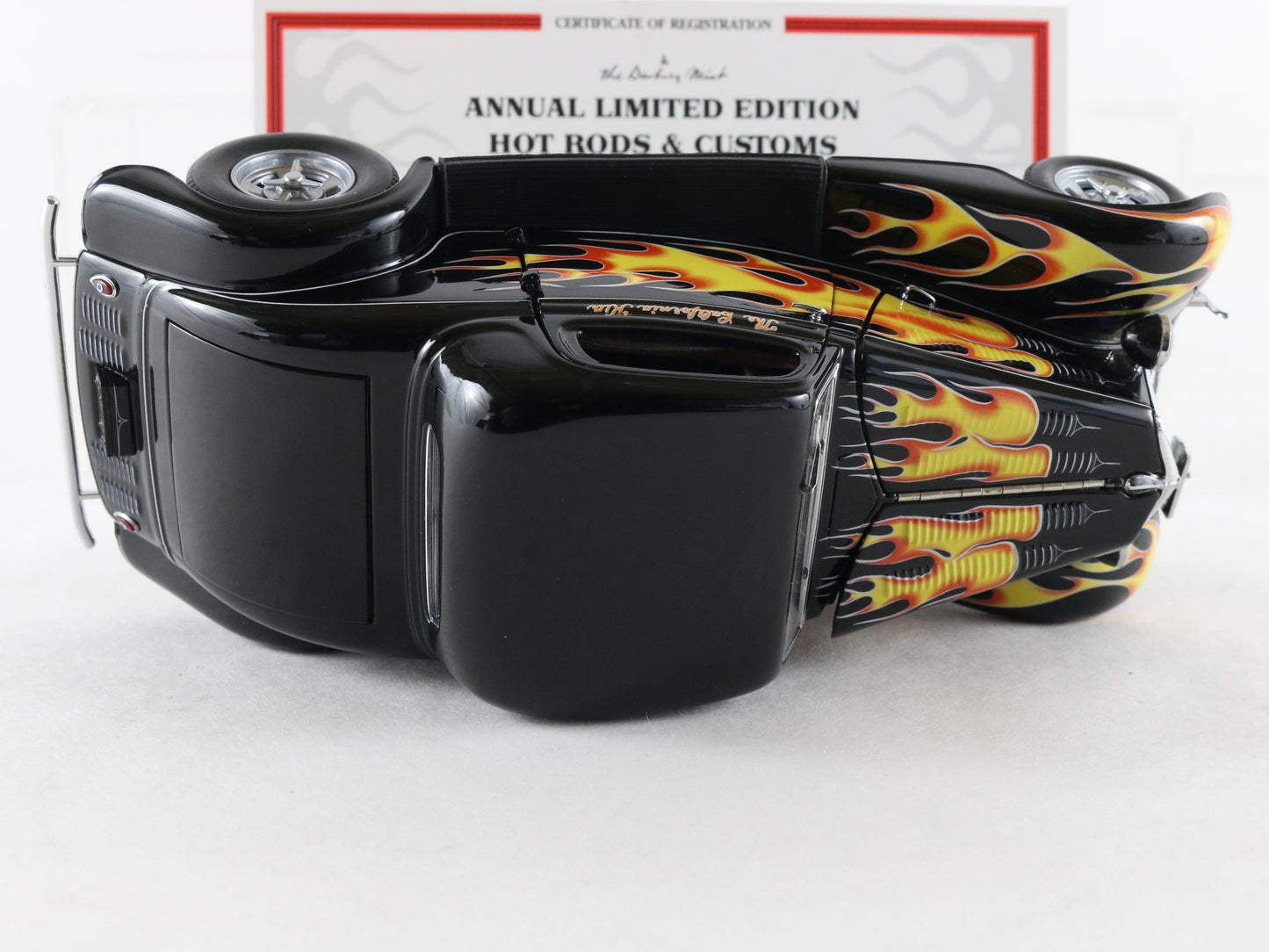 California Kid 1934 Ford Coupe Black W/ Flames Danbury Mint 1:24 Model Car