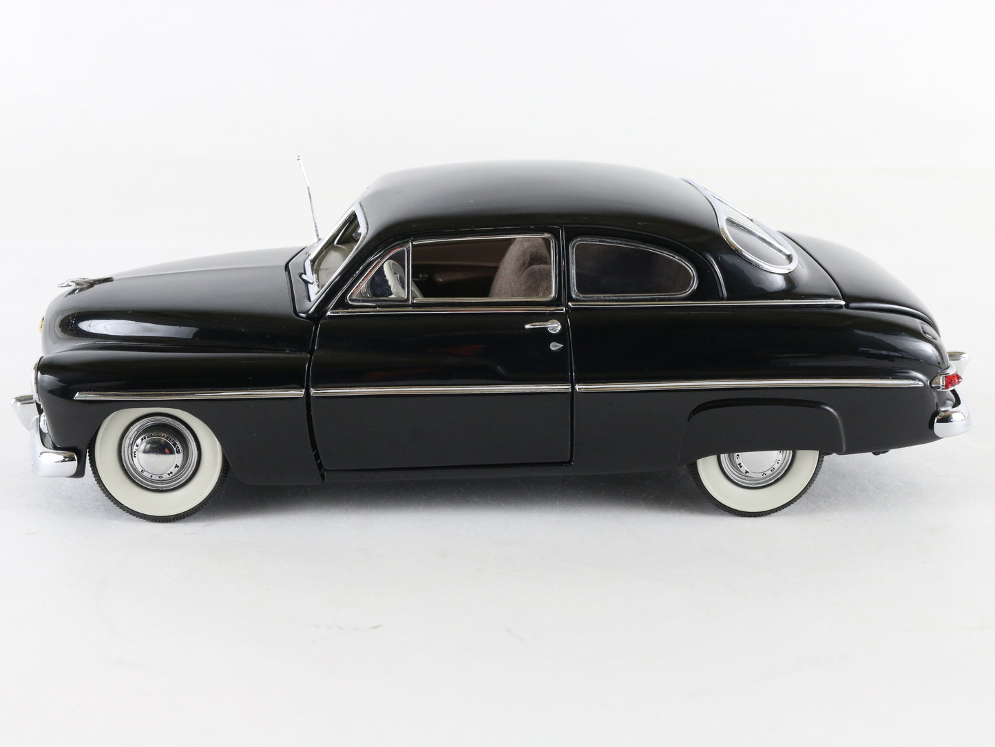 1949 Mercury Club Coupe Black Danbury Mint 1:24 Model AS-IS ISSUES