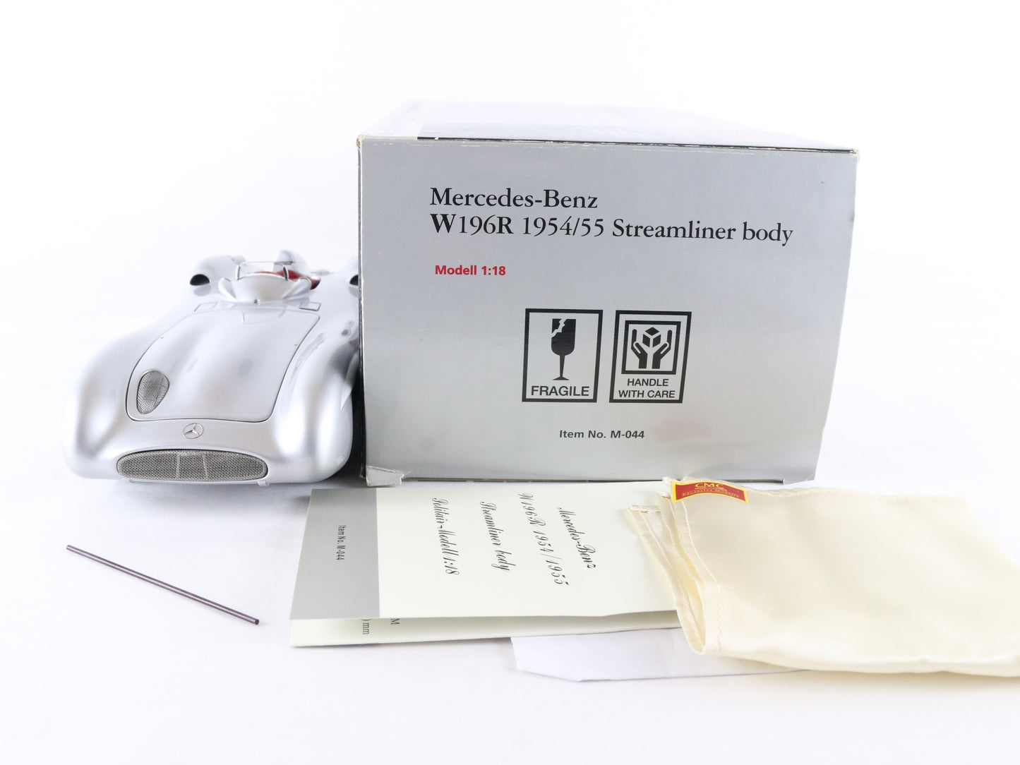 1954-55 Mercedes Benz W196R Streamliner Body Silver CMC 1:18 M-044 Model Car