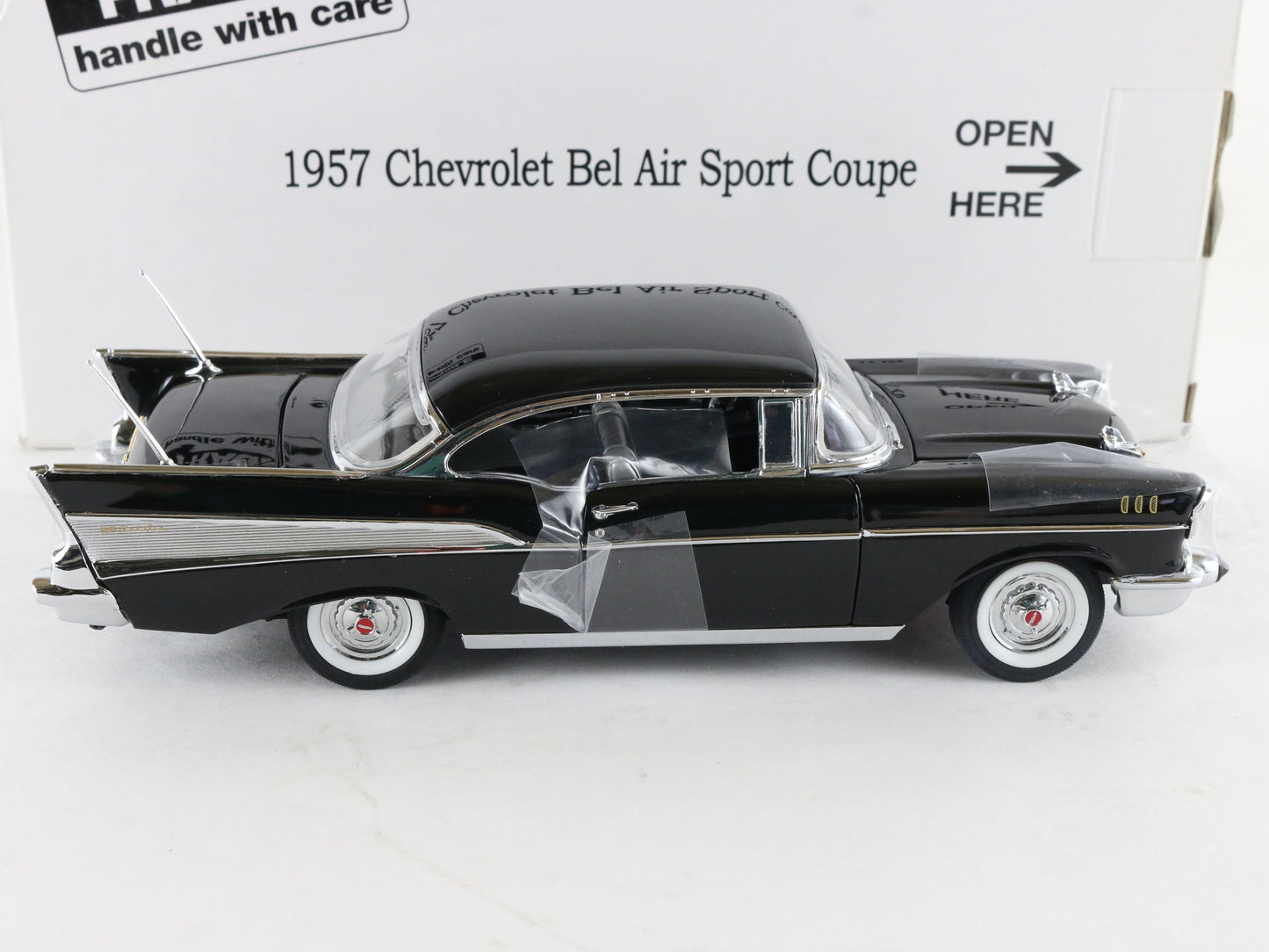 1957 Chevrolet Bel Air Sport Coupe Black White Danbury Mint 1:24 Diecast Model