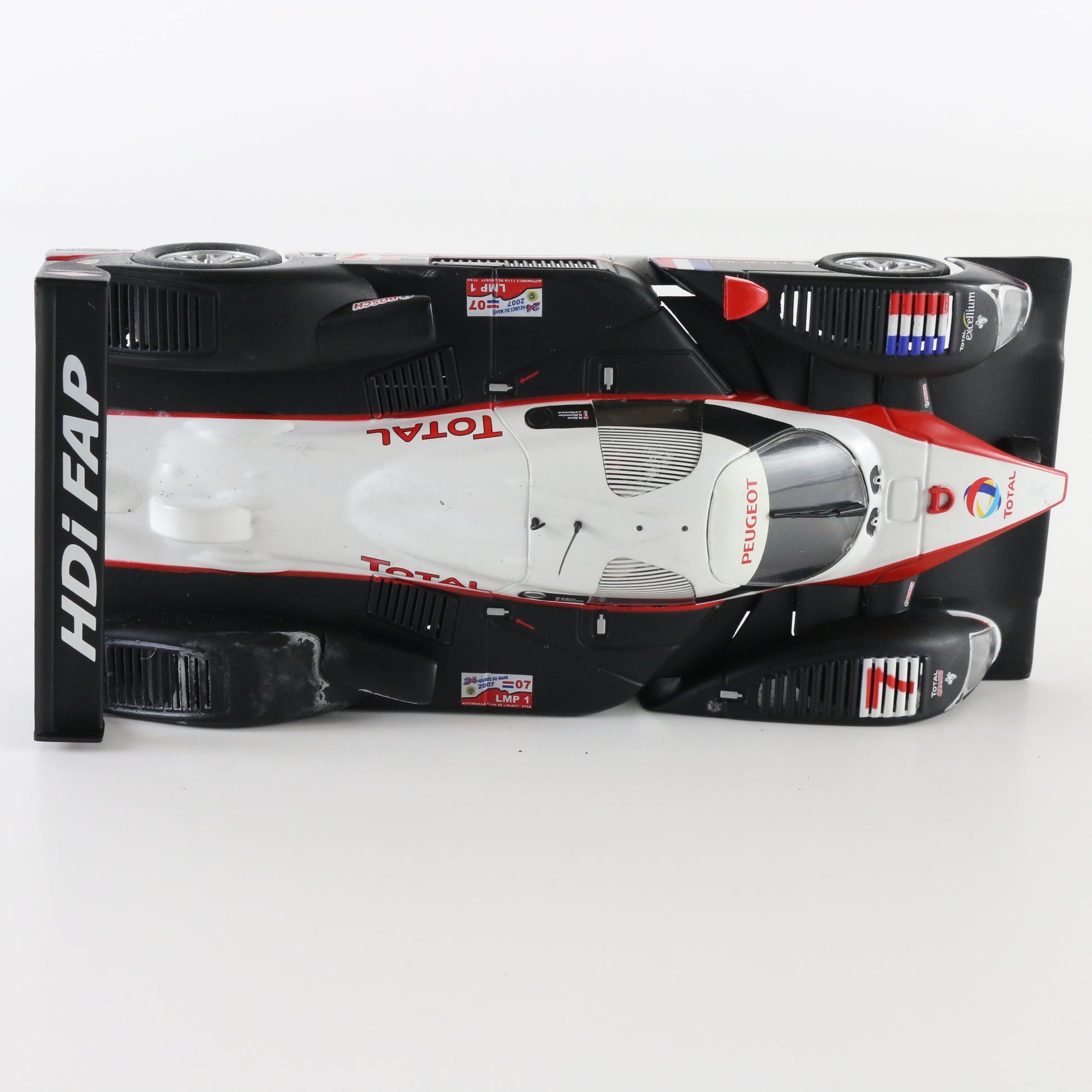 SCX Peugeot 908 HDI FAP Total #7 black white 1:32 slot car