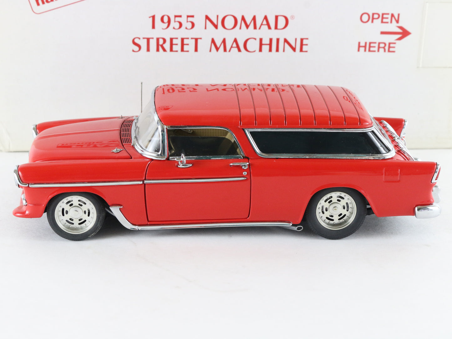 1955 Chevy Nomad Street Machine Red Danbury Mint 1:24 Diecast Model Car