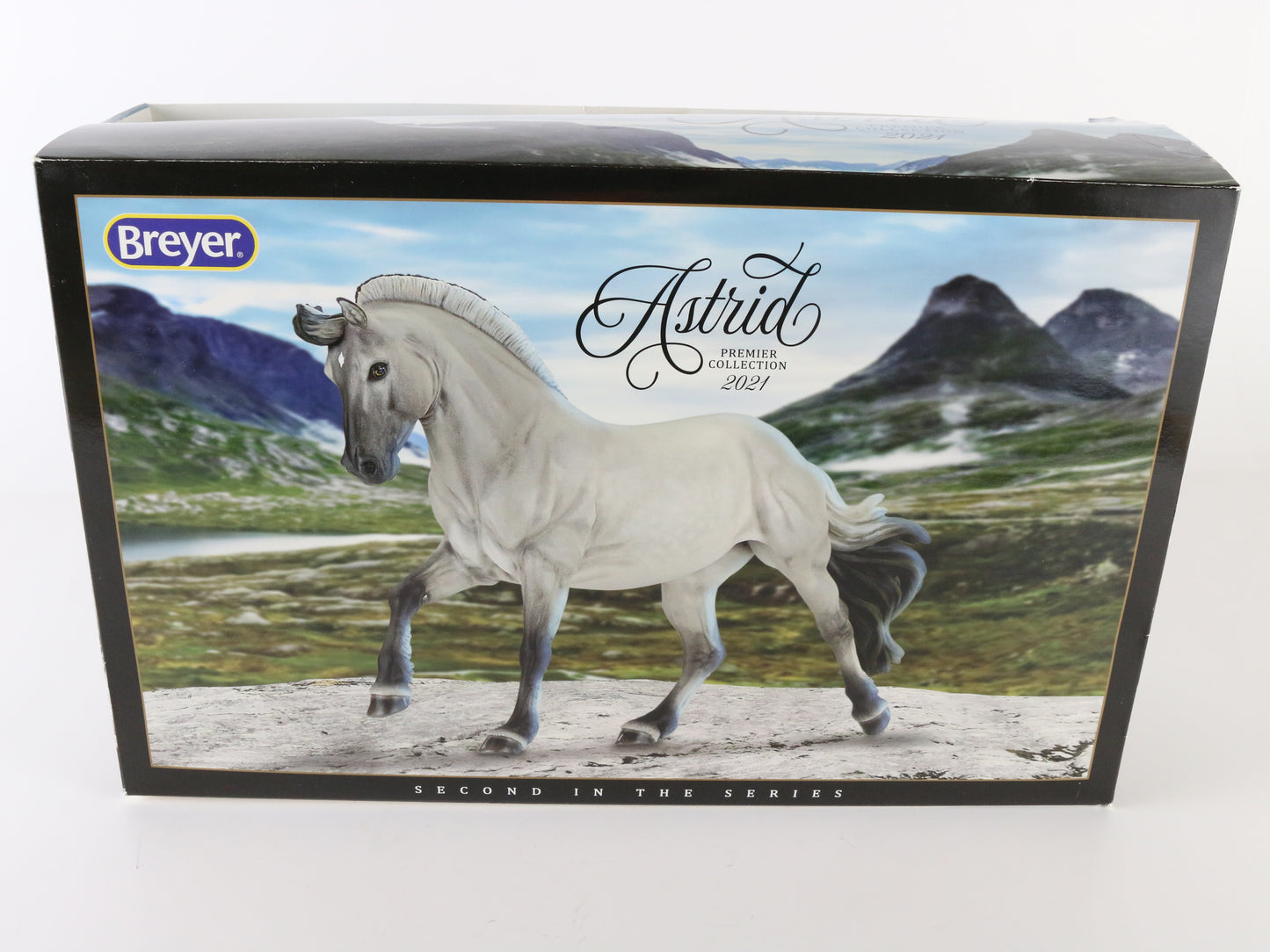 Breyer Astrid Norwegian Fjord Matte Premier Collection with Box, Bag & COA Horse