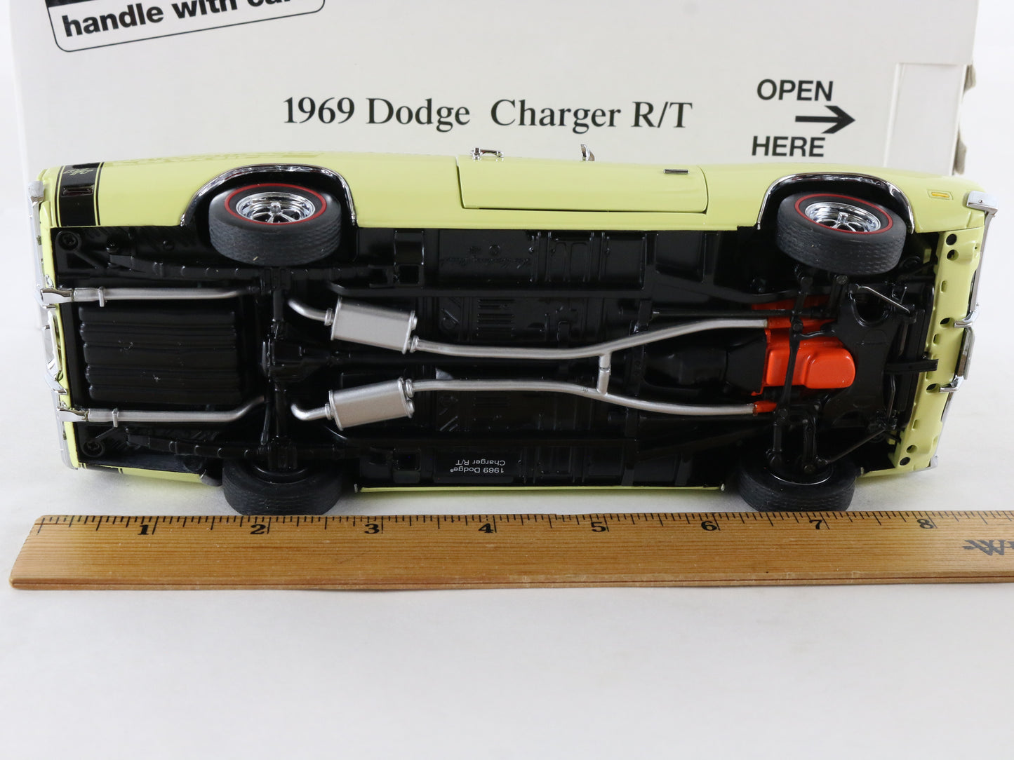 1969 Dodge Charger R/T Coupe Yellow Black Danbury Mint 1:24 Diecast Model