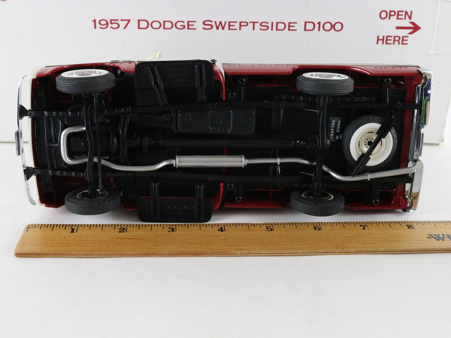 1957 Dodge Sweptside D100 Red White Danbury Mint 1:24 Diecast Model Truck