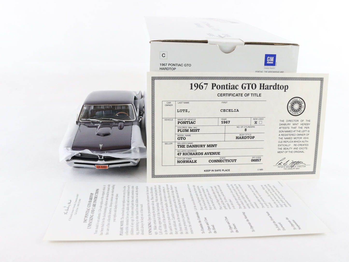 1967 Pontiac GTO Hardtop Plum Mist Purple Danbury Mint 1:24 Diecast Model
