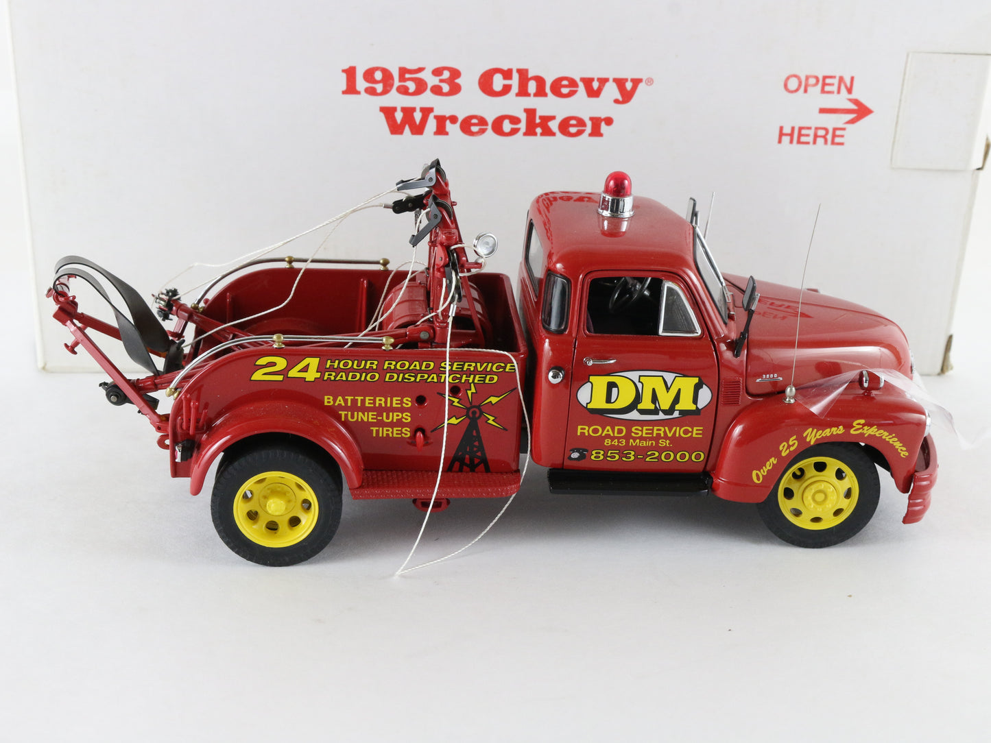 1953 Chevy 1-Ton Wrecker DM Service Red Danbury Mint 1:24 Diecast Model Car