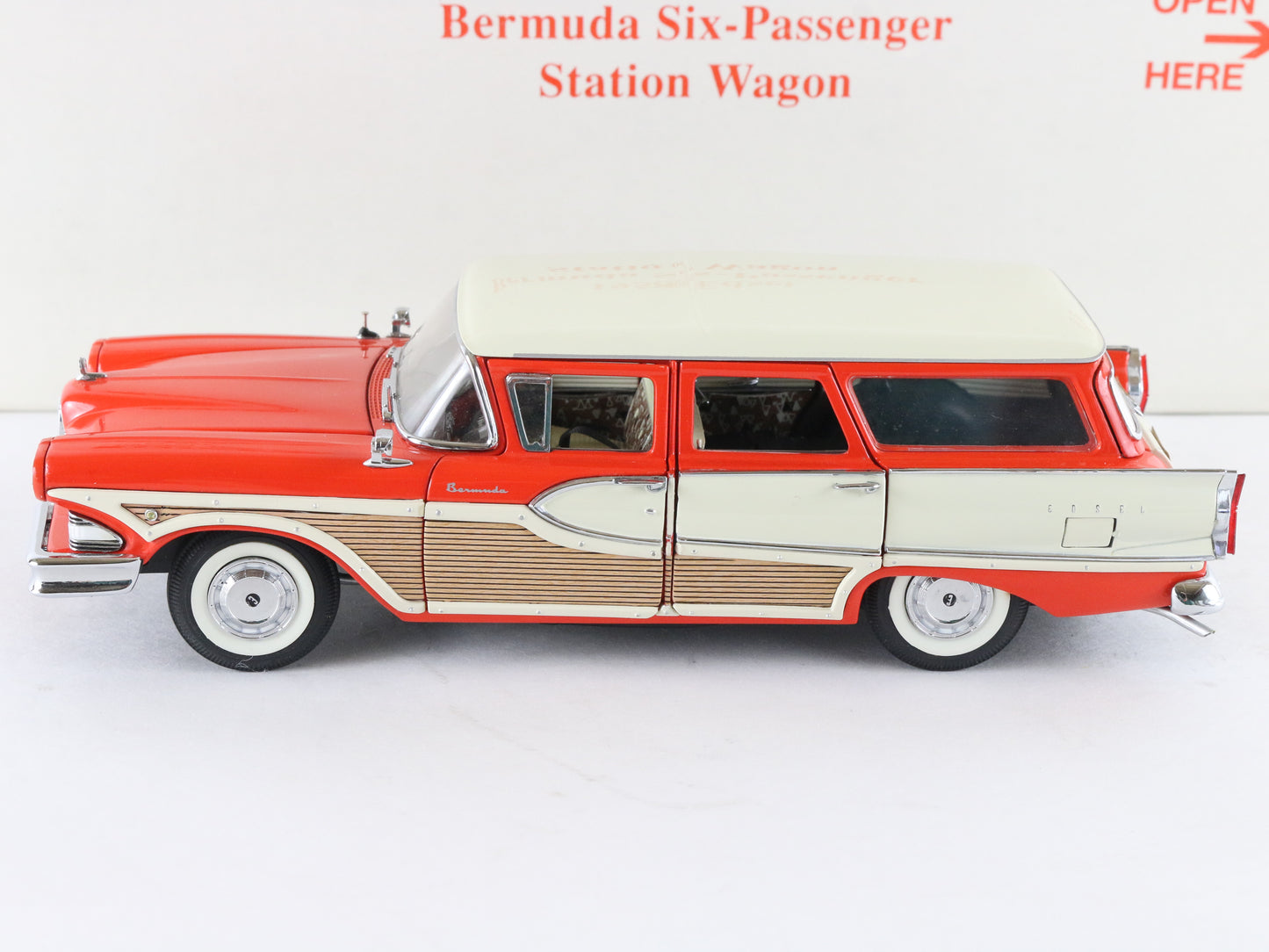 1958 Edsel Bermuda Six-Passenger Station Wagon Orange Danbury Mint 1:24 Diecast