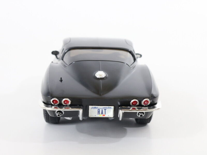 Black Chevrolet Corvette Rat Street Machine Monogram 1:24 Built Model Kit