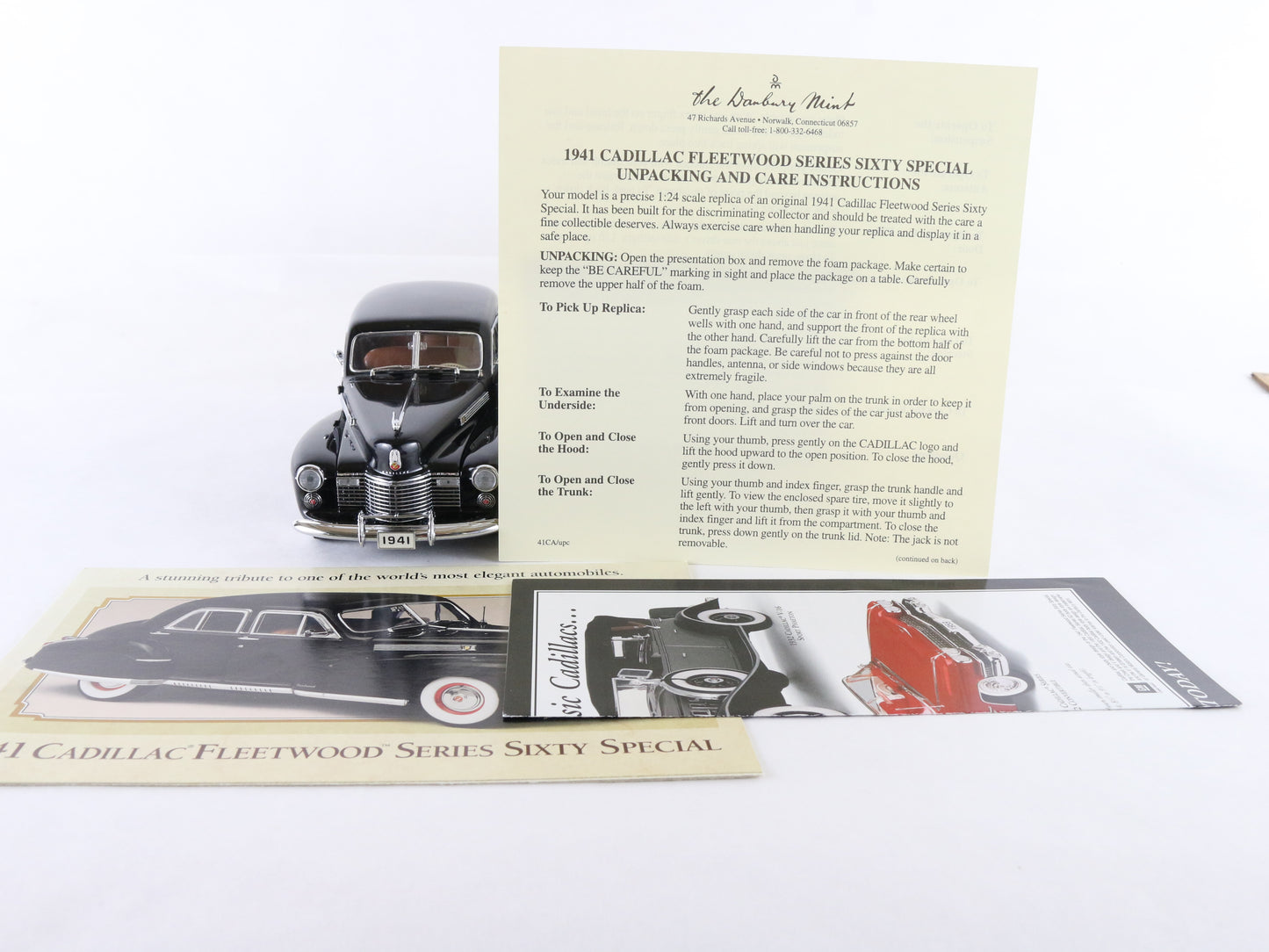 1941 Cadillac Fleetwood Series 60 Special Black Classic Danbury 1:24 Diecast
