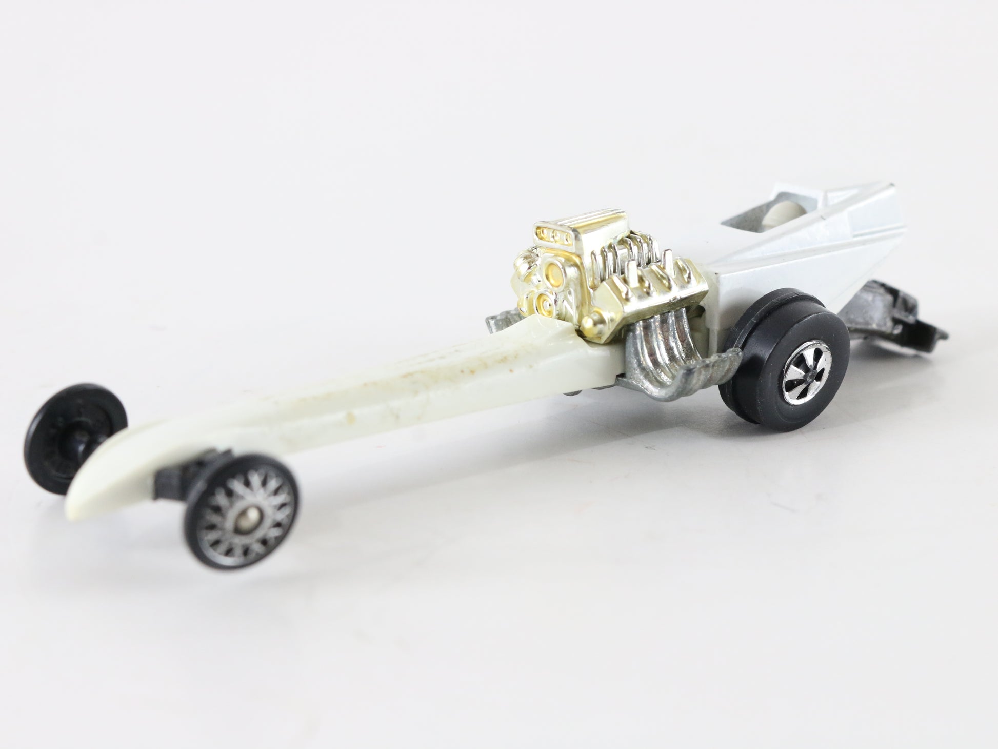 Vintage Hot Wheels Snake 1 Fuel Dragster White 1:64