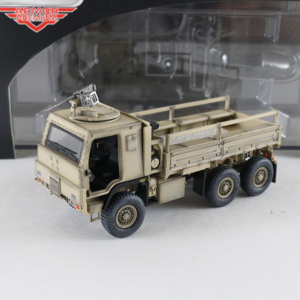 M1083 FMTV Armor Cab Troop Carrier Truck Armor Panzerkampf 1:72 12219PA0206