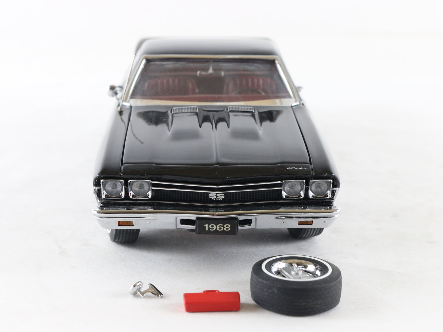 1968 Chevrolet El Camino SS 396 Black Danbury Mint 1:24 Model Car W/ Cover