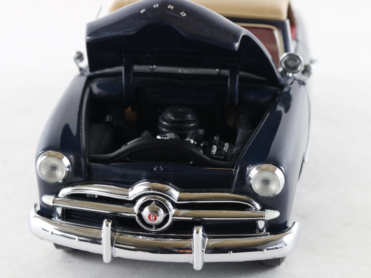 1949 Ford Convertible Blue Tan Franklin Mint 1:24 Model Car