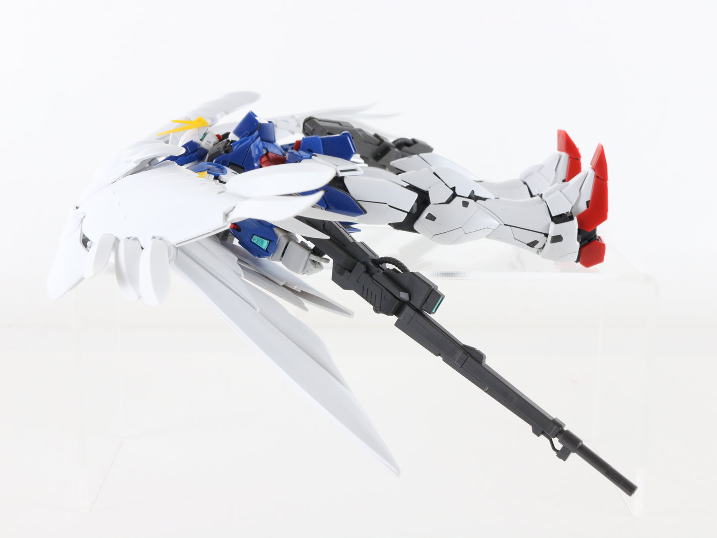 Gundam XXXG-00w0 Wing Zero EW KA Mobile Suit Model 1:100 W/ Instruction Decals