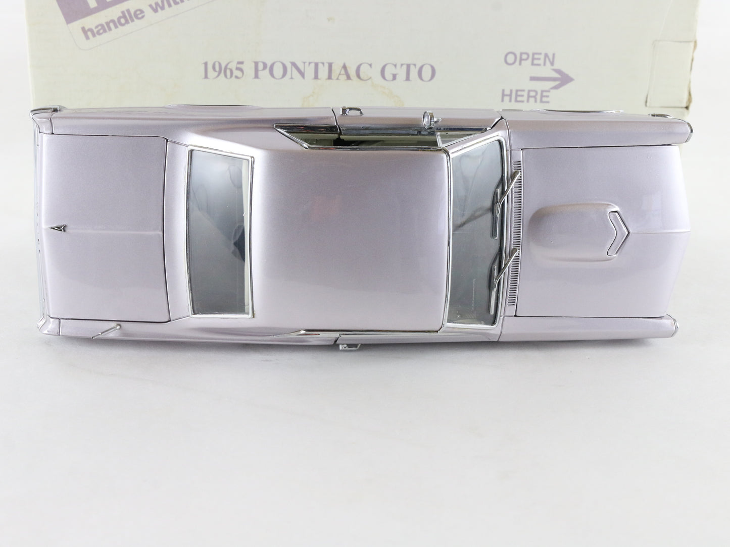 1965 Pontiac GTO Iris Mist Purple Danbury Mint 1:24 Diecast Model