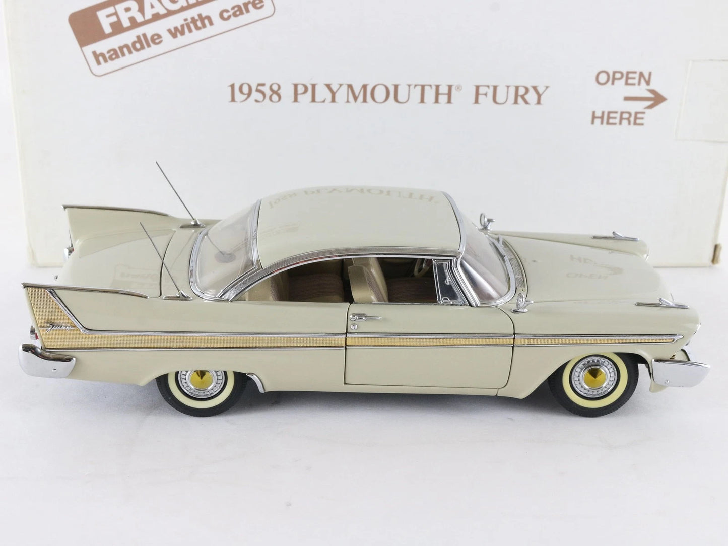 1958 Plymouth Fury Hardtop Buckskin Beige Danbury Mint 1:24 Diecast Model Car