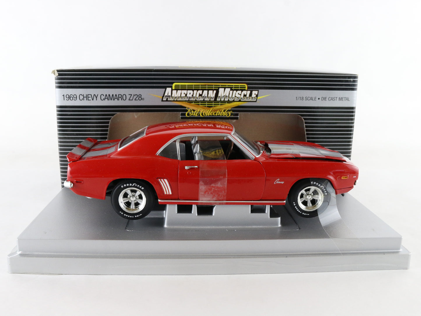 1969 Chevy Camaro Z28 Red American Muscle ERTL 1:18 39282 Damaged LE of 2200