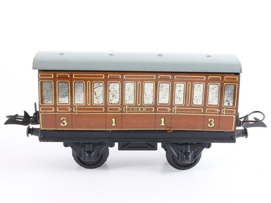 Hornby Meccano O LNER 1st & 3rd Class Passenger Coach Car Model Train classic British tinplate rail coach