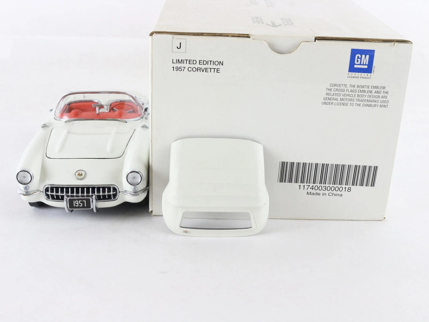 1957 Chevy Corvette Roadster White Black Limited Danbury Mint 1:24 Diecast #912
