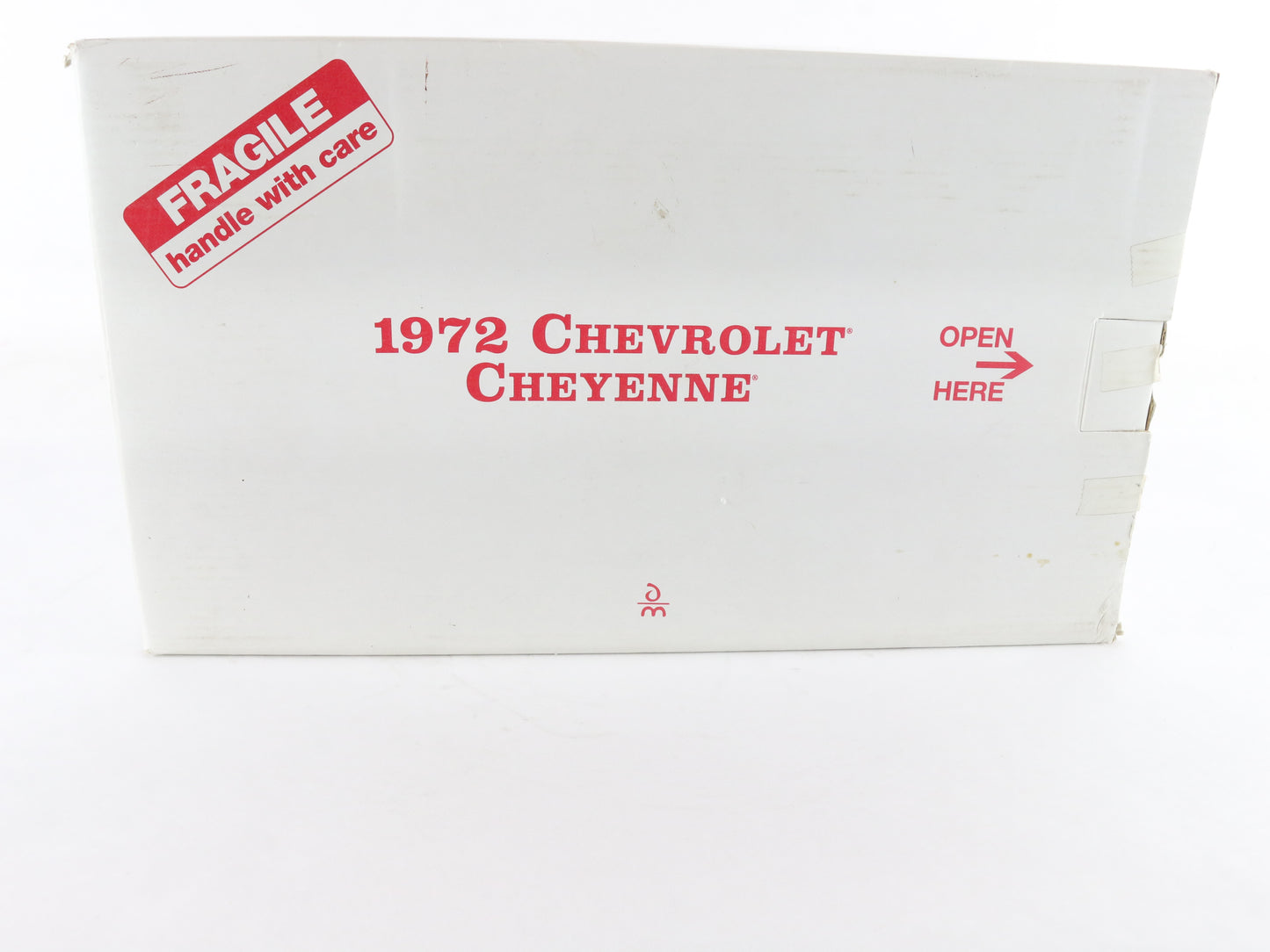 1972 Chevrolet Cheyenne Pickup Truck Red White Danbury Mint 1:24 Diecast