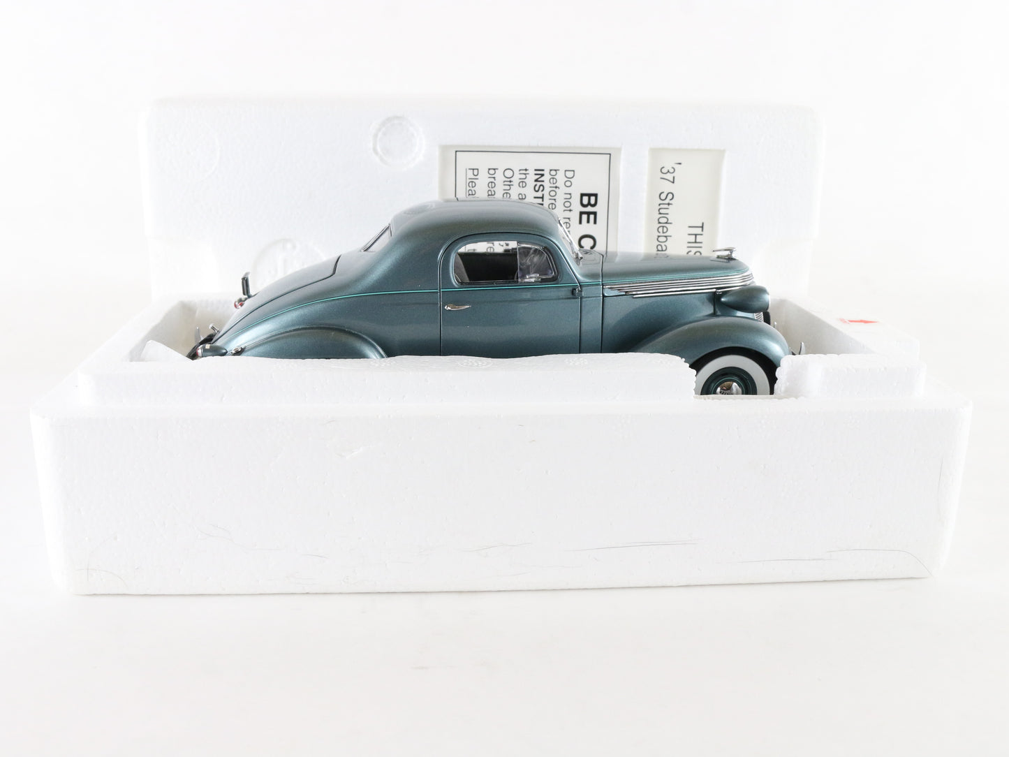 1937 Studebaker Dictator Coupe Blue Danbury Mint 1:24 Diecast Model #239/5000