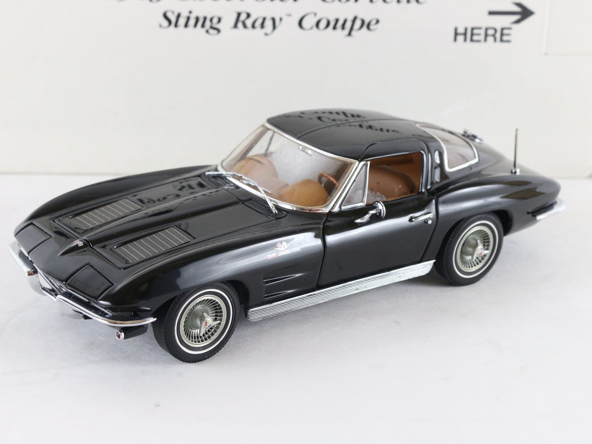 1963 Chevy Corvette Sting Ray Coupe Black Danbury Mint 1:24 Diecast 