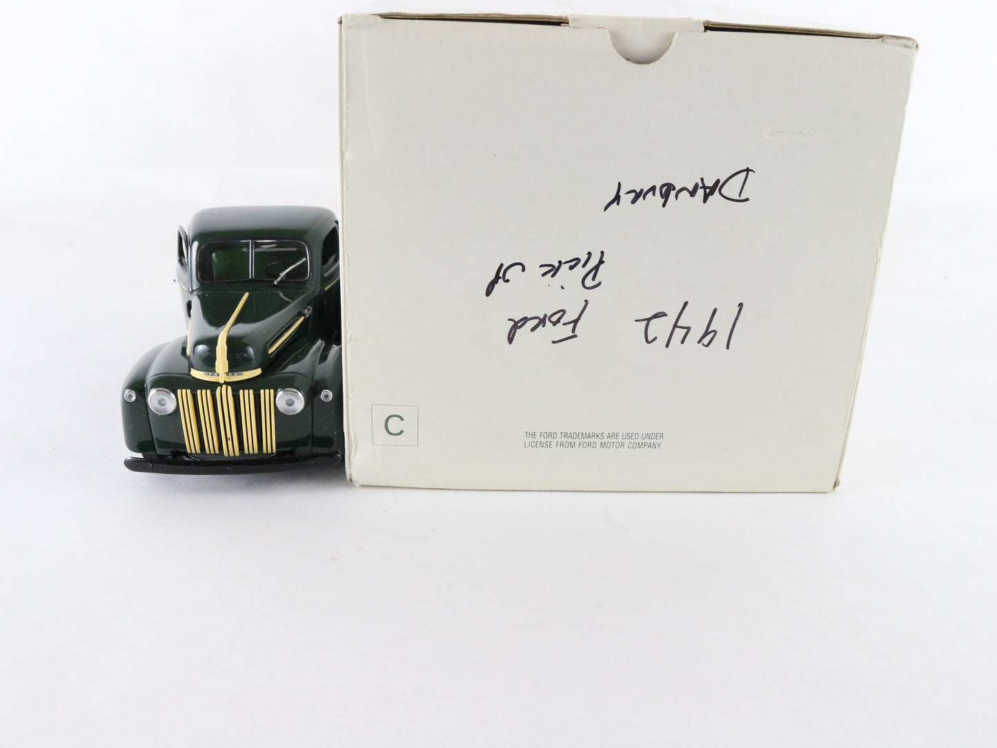 1942 Ford Pickup Truck Green Yellow Danbury Mint 1:24 Diecast Model Car