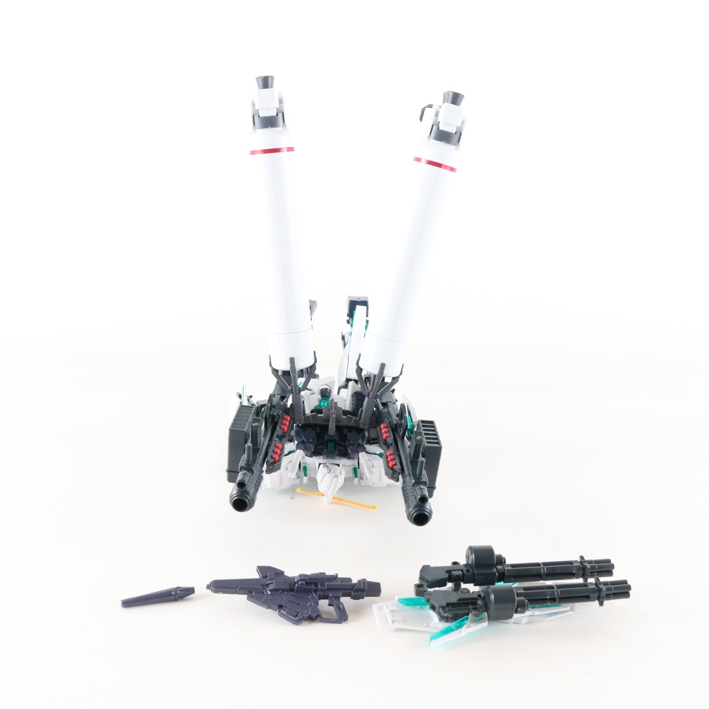 Gundam HG 178 Full Armor Unicorn Mobile Suit Bandai 1:144 ASSEMBLED Model Figure