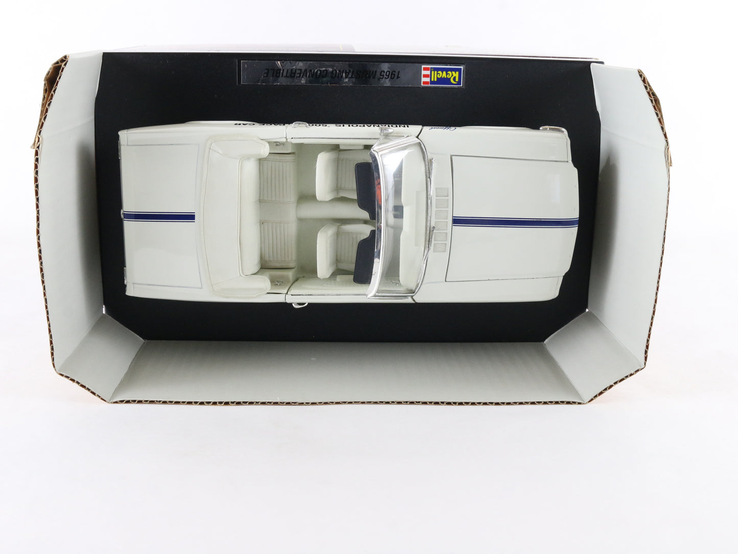 1965 '65 Ford Mustang Indy 500 Pace Car White Revell 1:18 Diecast Model Car 8832