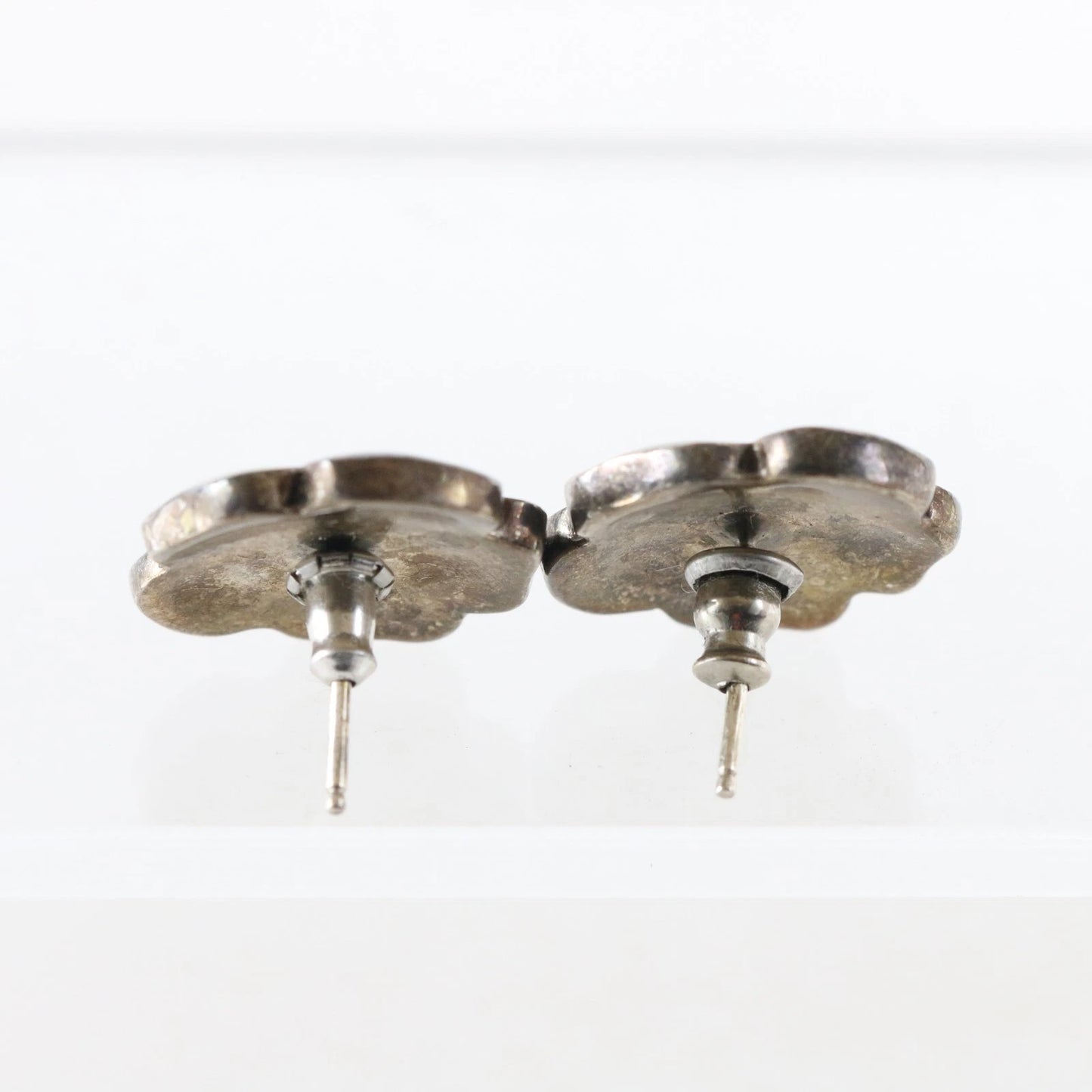 Vintage Zuni Native American Turquoise Mother Of Pearl Silver Earrings