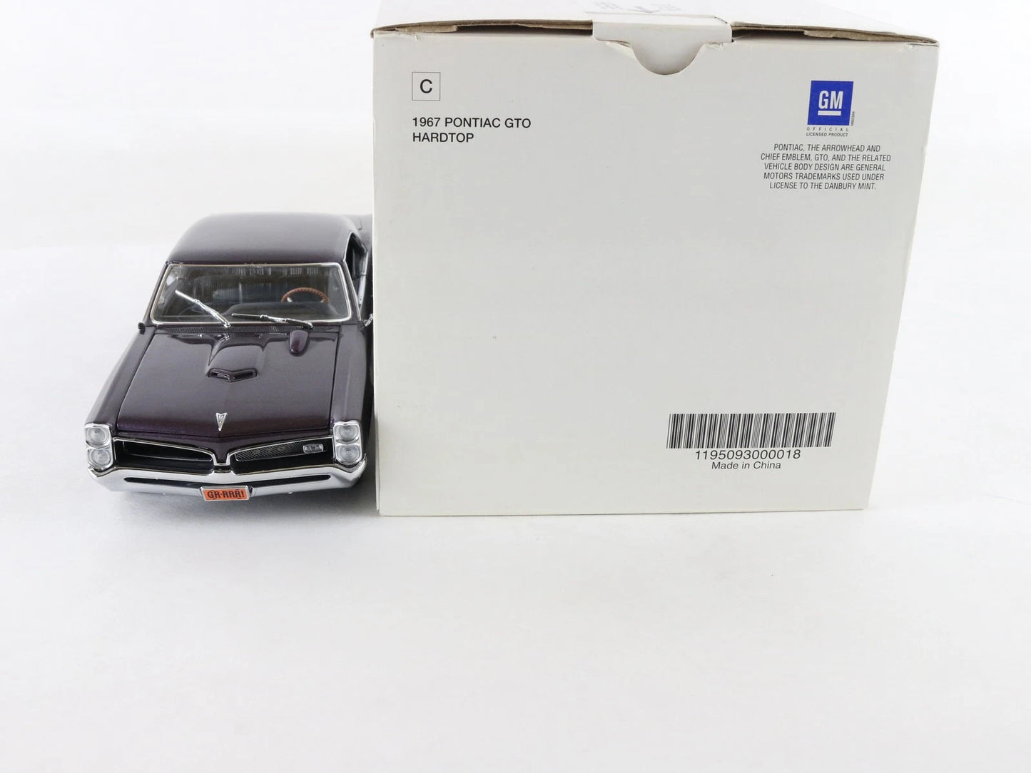 1967 Pontiac GTO Hardtop Dark Purple Danbury Mint 1:24 Diecast Model AS-IS