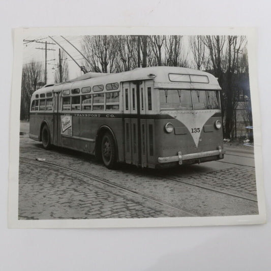 Trackless Trolley 135 Oakland Station 3/4 Exterior View B&w Photograph 1945