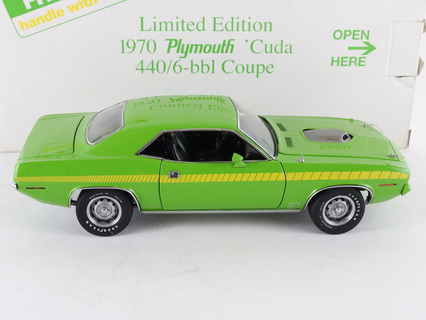 1970 Plymouth Barracuda Cuda Coupe 440/6-BBL Green Danbury 1:24 LE #1001/5000