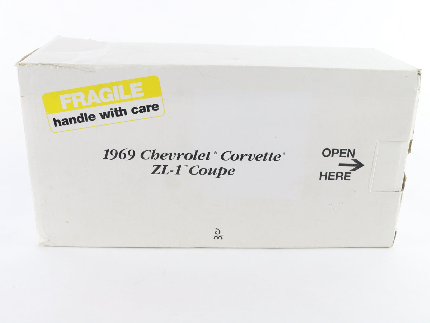 1969 Chevy Corvette ZL-1 Coupe Yellow Danbury Mint 1:24 Diecast Model Car