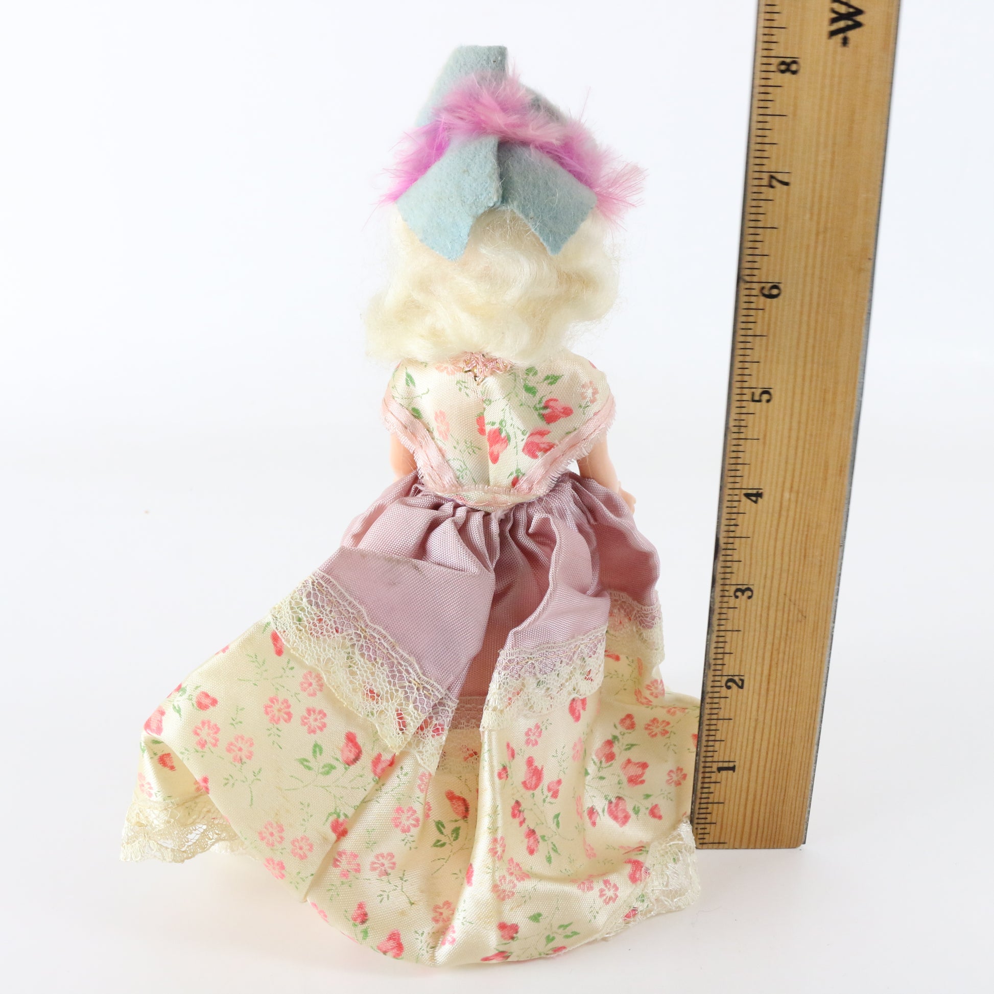Vintage 1960s France Dolls Of The World Arco France 7.5" Girl Doll