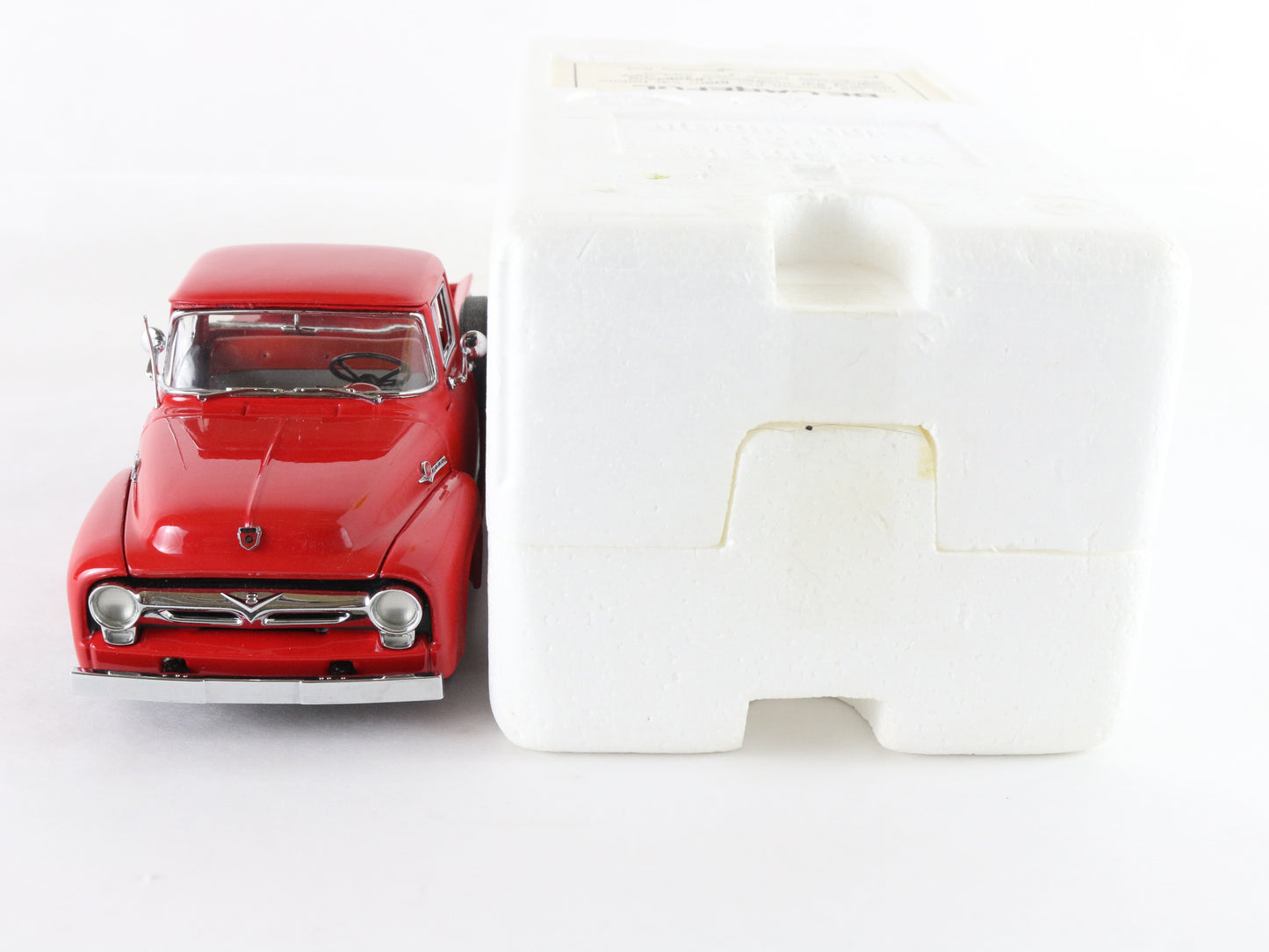 1956 Ford F-100 Pickup Truck Red Danbury Mint 1:24 Diecast Model Car